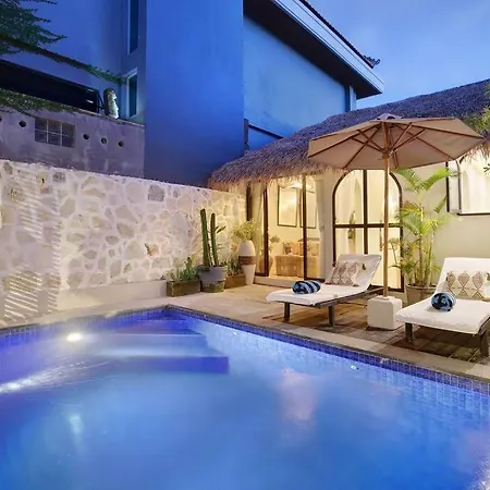Seminyak Beach Bungalow Studio #2 With Private Pool Exterior photo